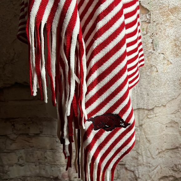 University of Arkansas Razorbacks - Unisex poncho - Picture 5 of 9